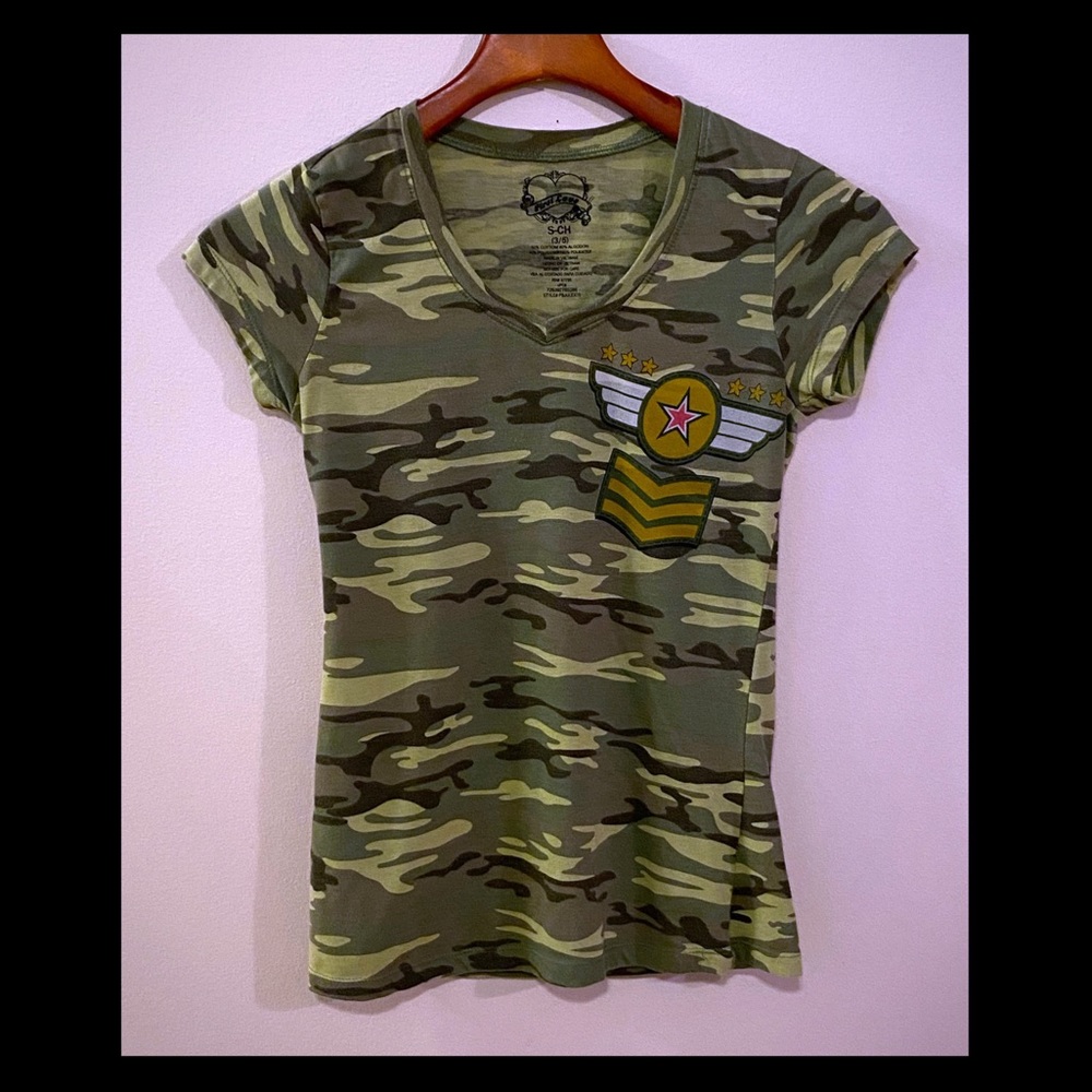 Army print tee